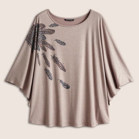 BloomChic Plus Size Feather Print Batwing Sleeve T-shirt - Picture 6 of 7
